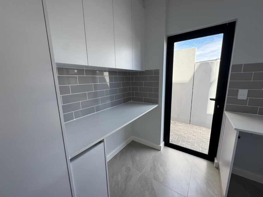 4 Bedroom Property for Sale in Sandown Western Cape